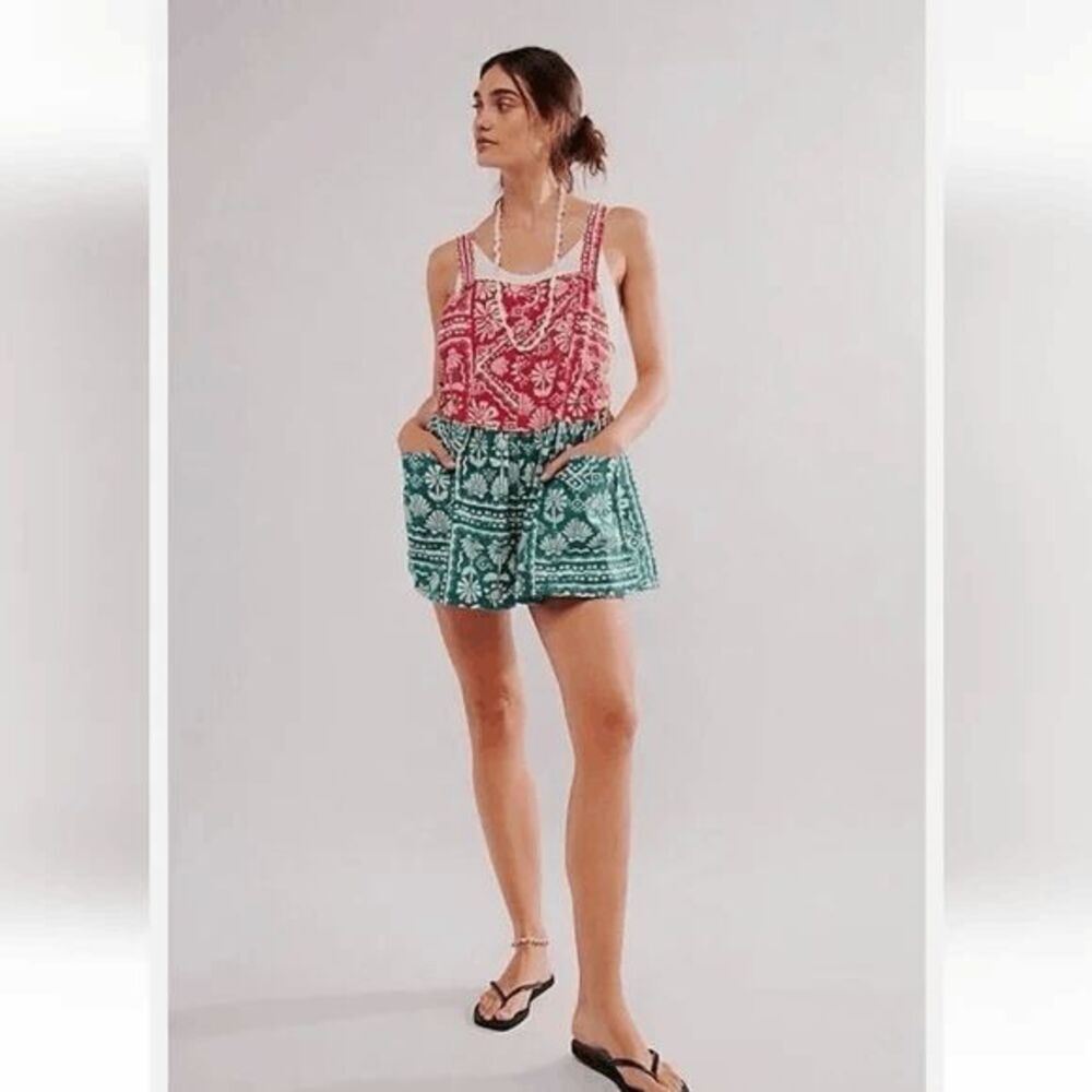 Free People Palm Bay Red Green Aztec Sleeveless Shortalls Romper Women's Size XS